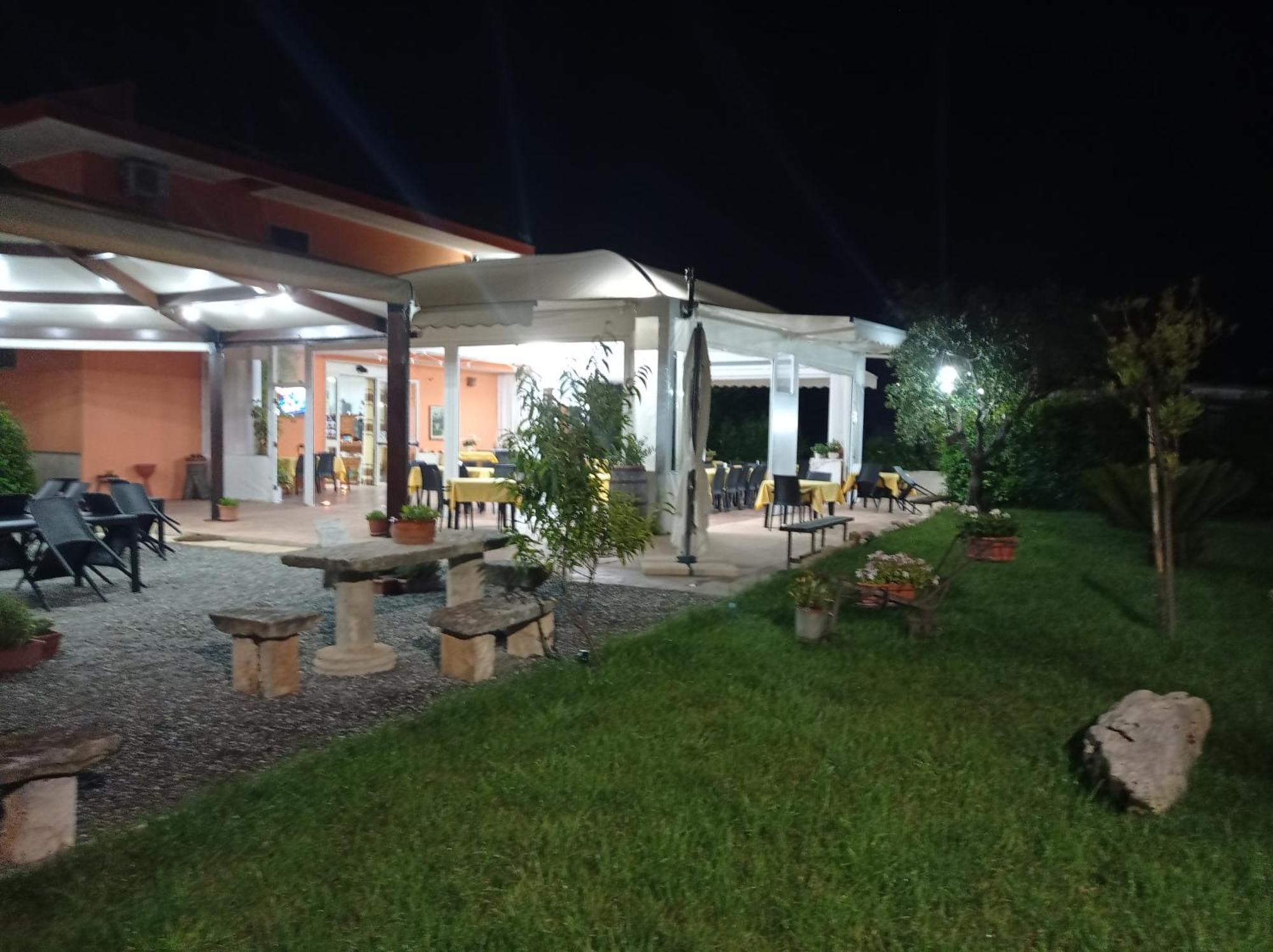 B & B Villa Lucia Noci Exteriör bild